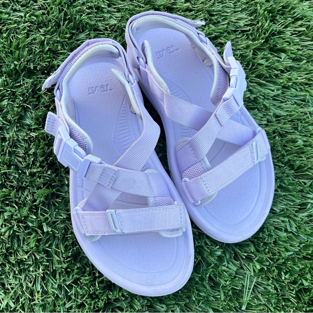 Teva hurricane Verge Adjustable Lilac Sandals - Picture 2 of 8